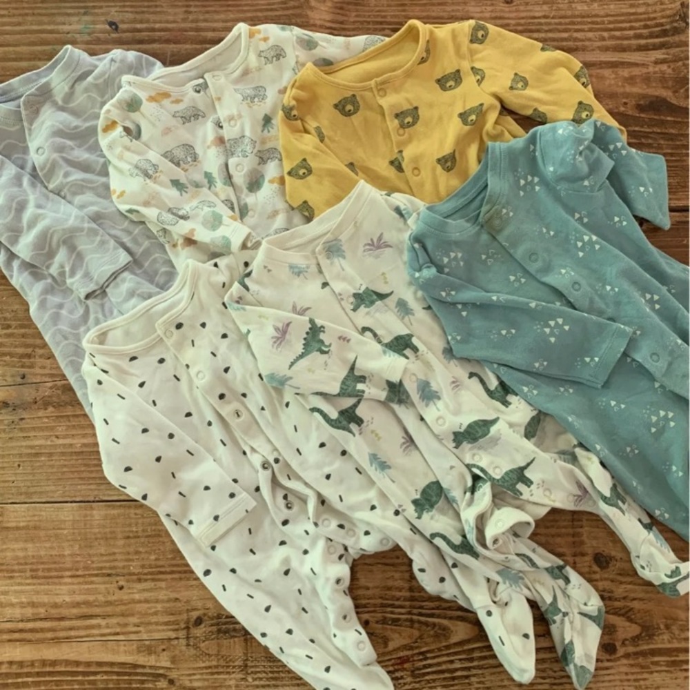 Organic cotton baby pajamas footies 6-9 months